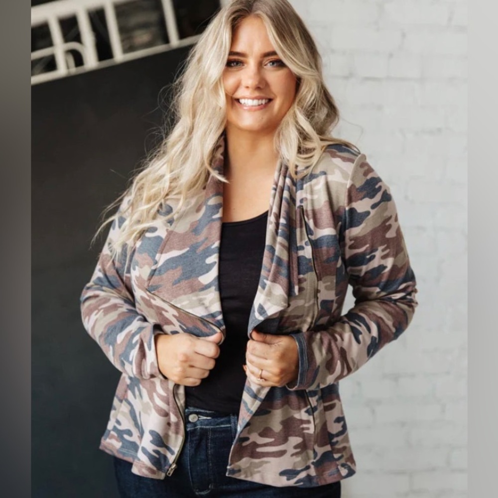 {NWT} Andree By Unit Camo Zipper Cardigan Jacket S